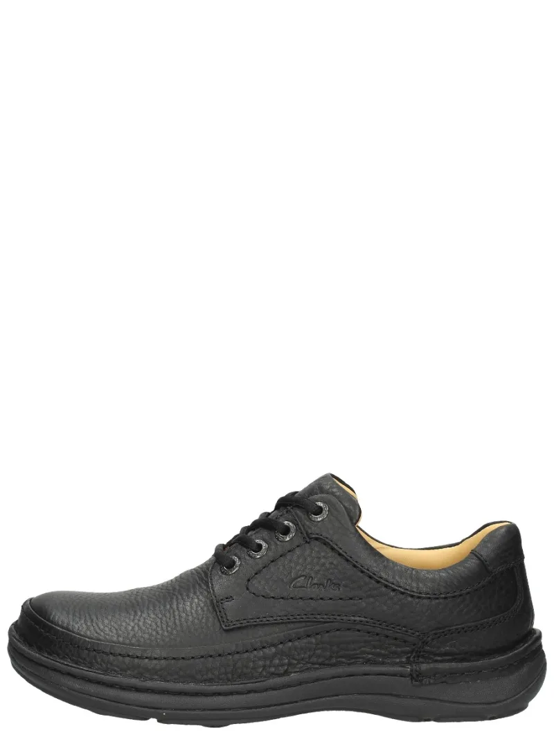 Clarks Nature Three, lage veterschoenen voor heren in zwart