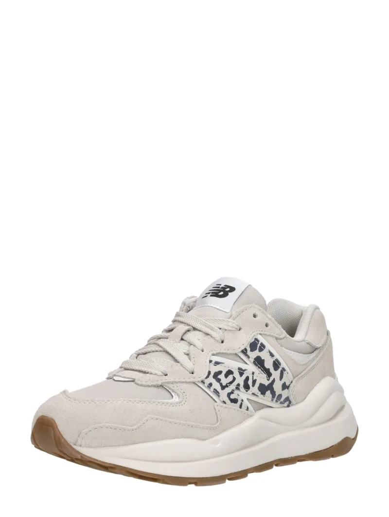 New Balance 5740, lage sneakers voor dames in beige, foto 2 van 2