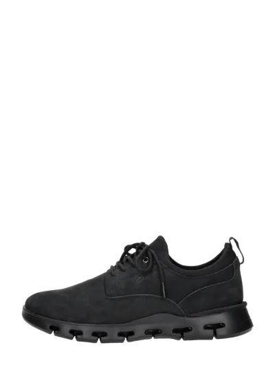 Clarks Nature X Two, lage veterschoenen voor heren in zwart, foto 1 van 4