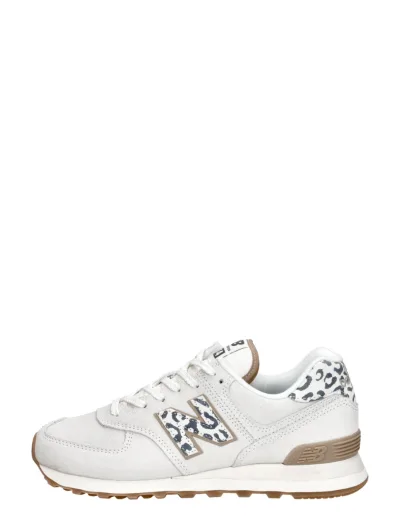New Balance 574, lage sneakers voor dames in gebroken wit, foto 1 van 4