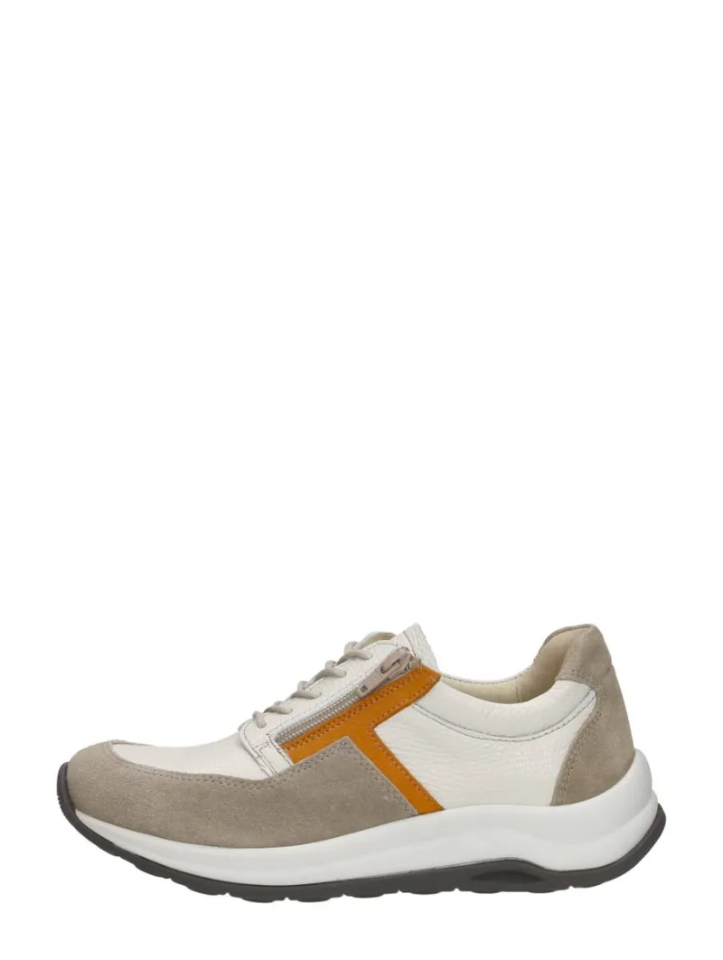 Wolky Comrie, lage veterschoenen voor dames in gebroken wit