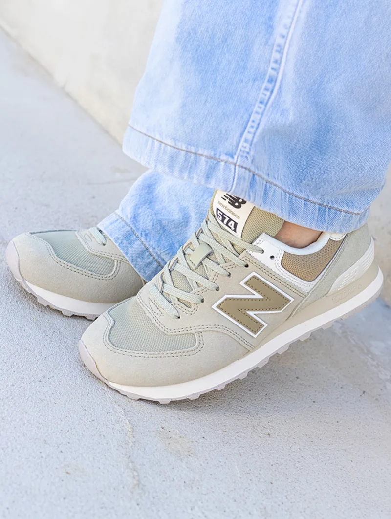 New Balance 574, lage sneakers voor dames in groen, foto 2 van 2