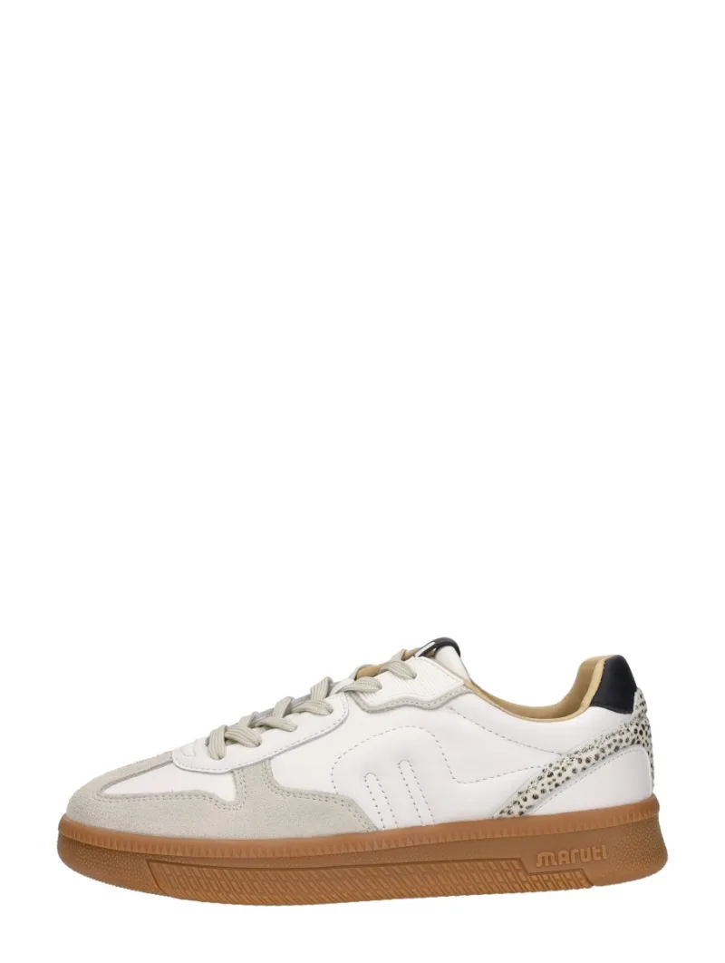 Maruti Yale, lage veterschoenen voor dames in wit