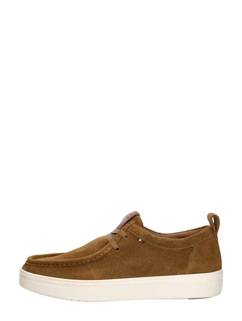 Tommy Hilfiger Modern Light Suede Moc Toe Shoe, lage veterschoenen voor heren in cognac