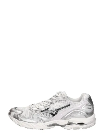 Mizuno Wave Rider 10, lage sneakers voor dames in wit, foto 1 van 4