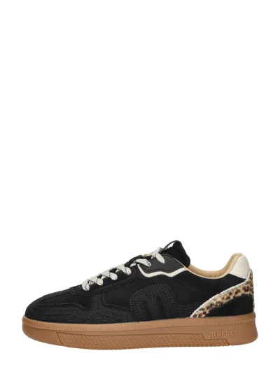 Maruti Yale Emboidery, lage veterschoenen voor dames in zwart, foto 1 van 4