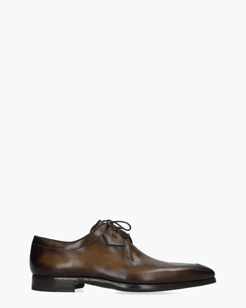 Magnanni 25214, veterschoenen voor heren in bruin