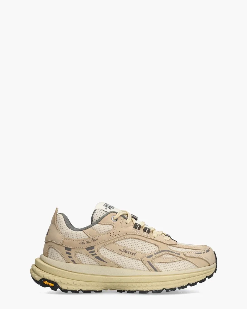 Mercer Amsterdam Mercer The Re-Run Vibram, sneakers voor heren in off-white/beige