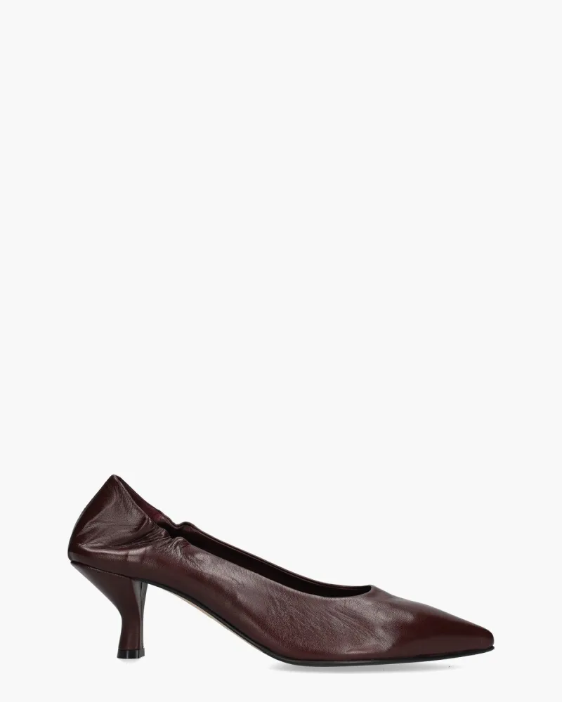 Pomme D'Or Henriette 6255 Bordeauxrood, pumps voor dames in rood