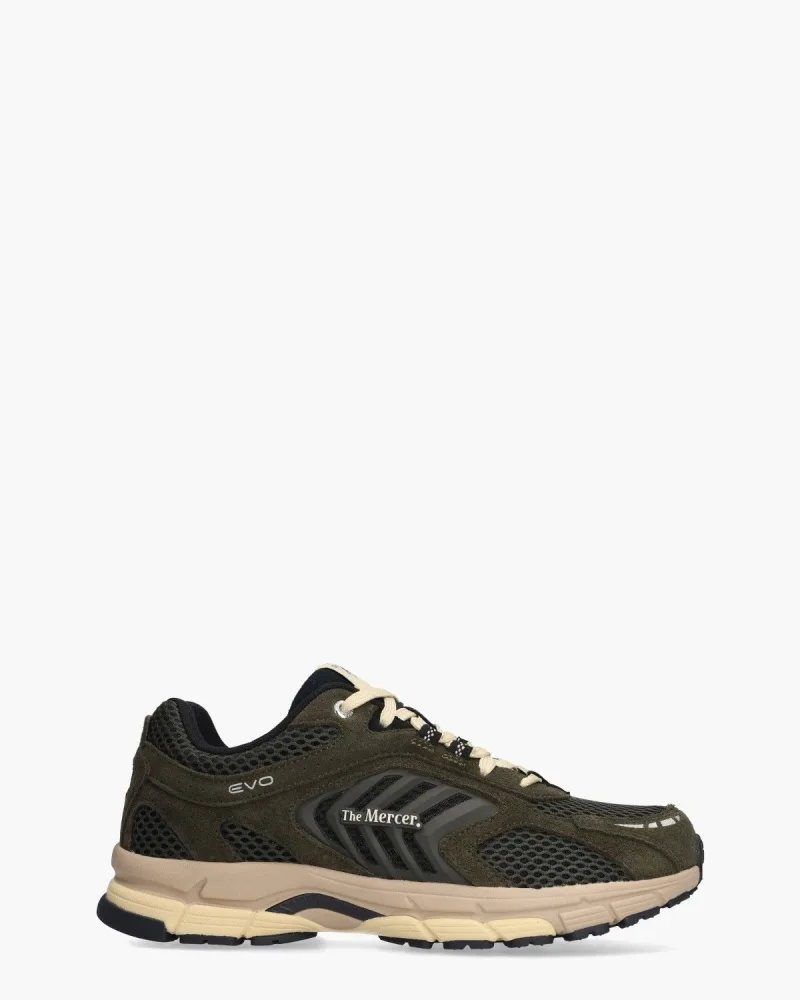 Mercer Amsterdam Mercer The Re-Run EVO Nubuck Legergroen, sneakers voor heren in groen