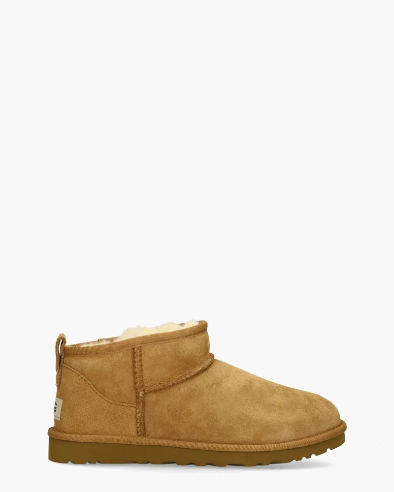 UGG Classic Ultra Mini Boot, enkellaarsjes & boots voor dames in bruin, foto 2 van 2