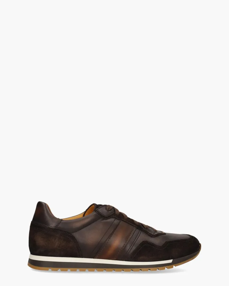 Magnanni 26099, sneakers voor heren in donkerbruin/cognac