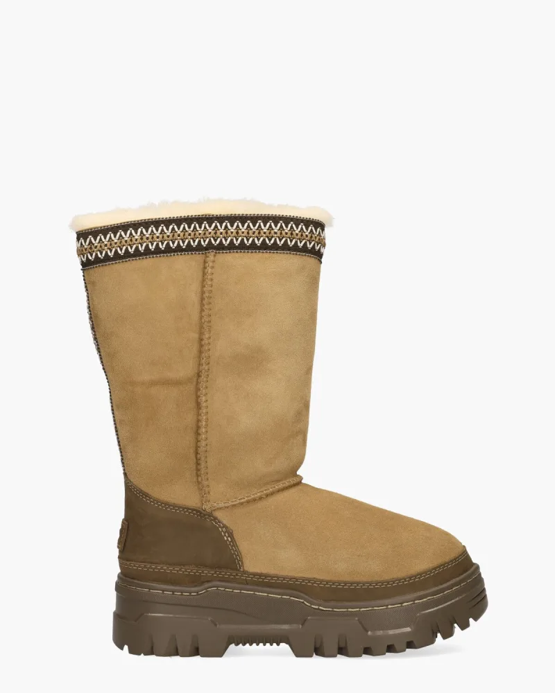 UGG Classic Tall Trailgazer Boot, enkellaarsjes & boots voor dames in bruin